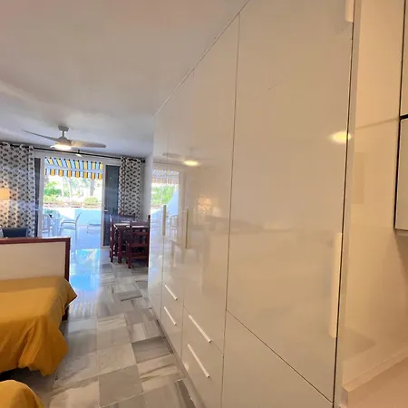 Modern Studio With Garden View Апартаменты