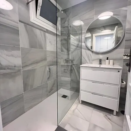 Апартаменты Modern Studio With Garden View *
